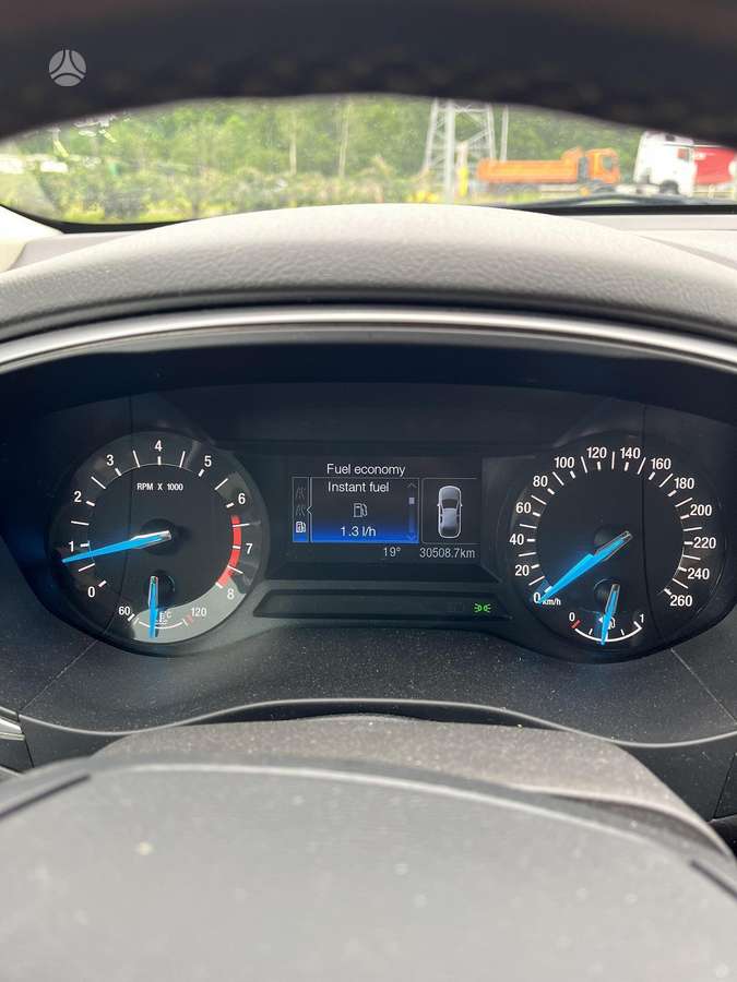 Ford Mondeo, 1.5 l., hatchback