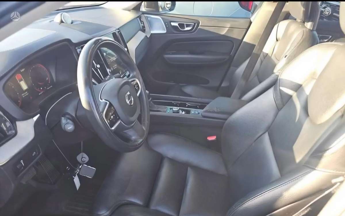 Volvo XC60 - 4