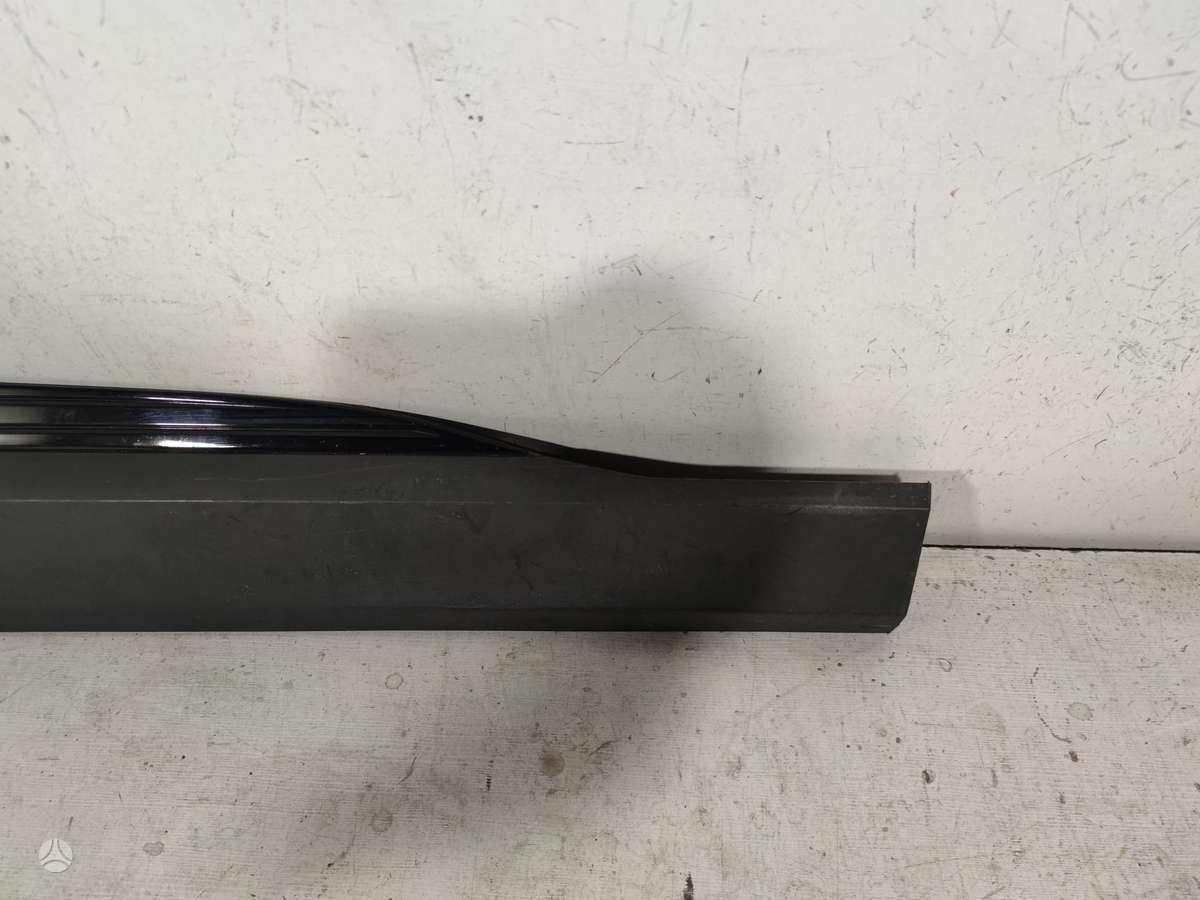 Audi e-tron fenders, decals
