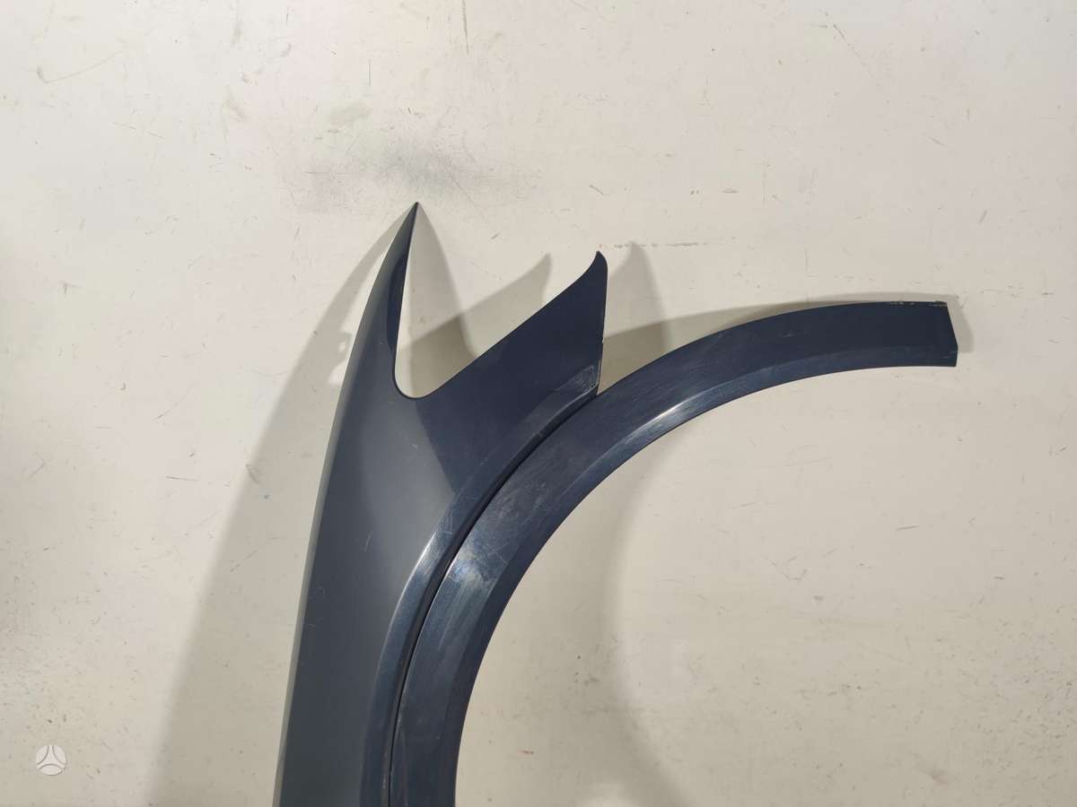Audi e-tron fenders, decals