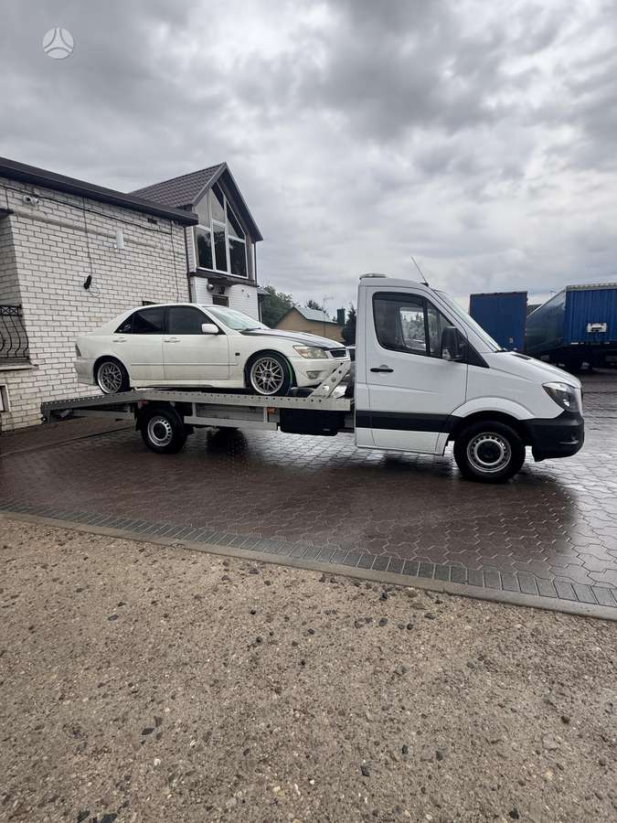 Mercedes-Benz Sprinter, road train rental