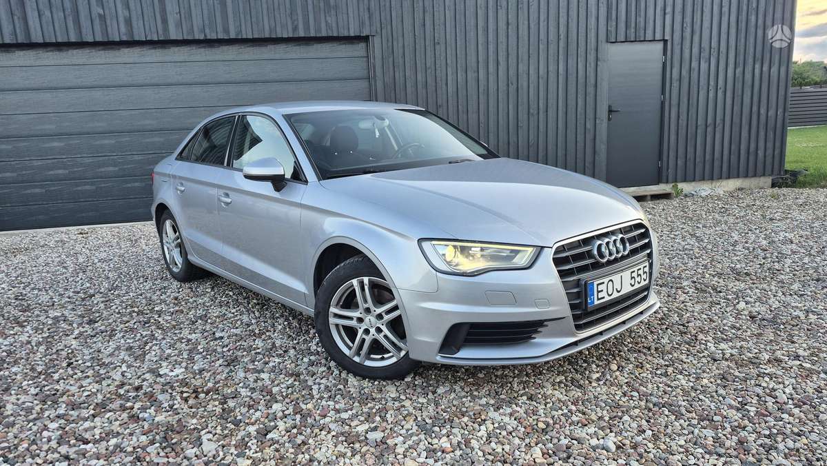 Audi A3, 1.6 l., Седан