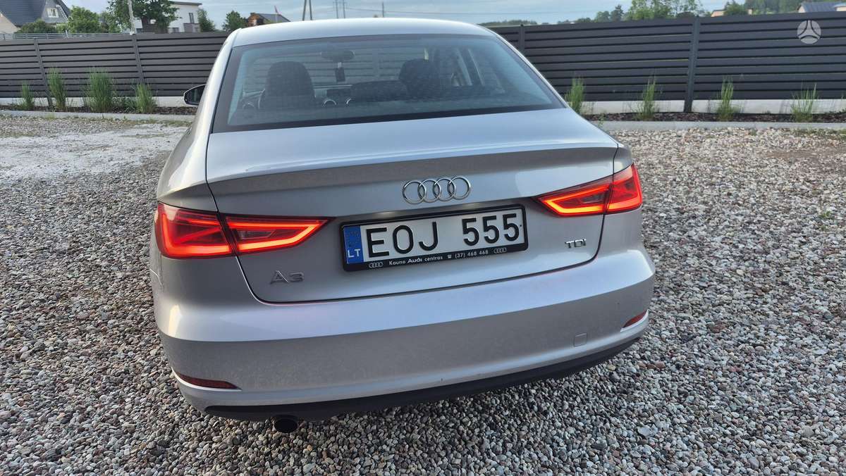 Audi A3, 1.6 l., Седан