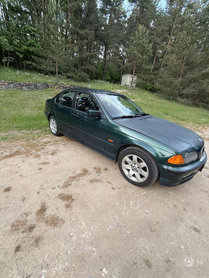 BMW 318, 1.9 l., Седан