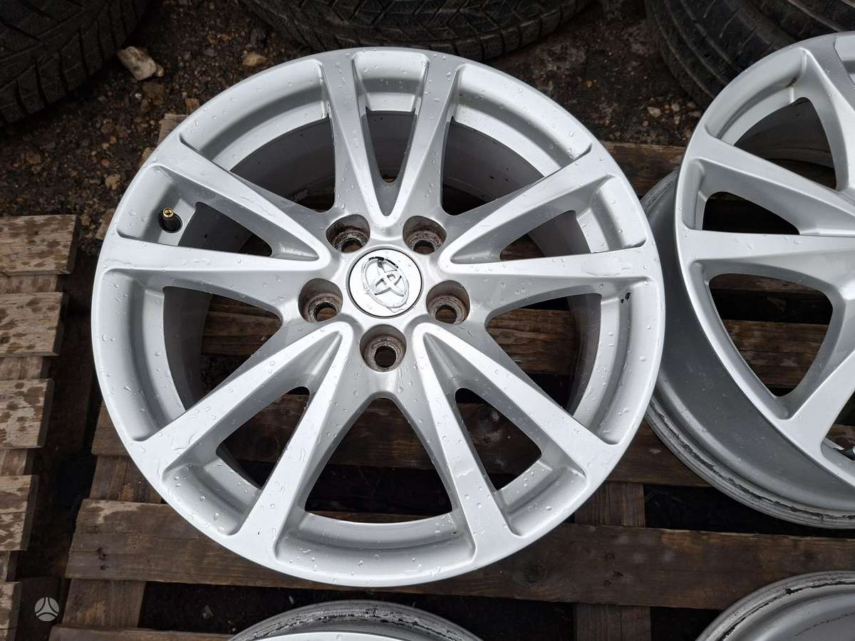 Toyota ET45, light alloy, R17