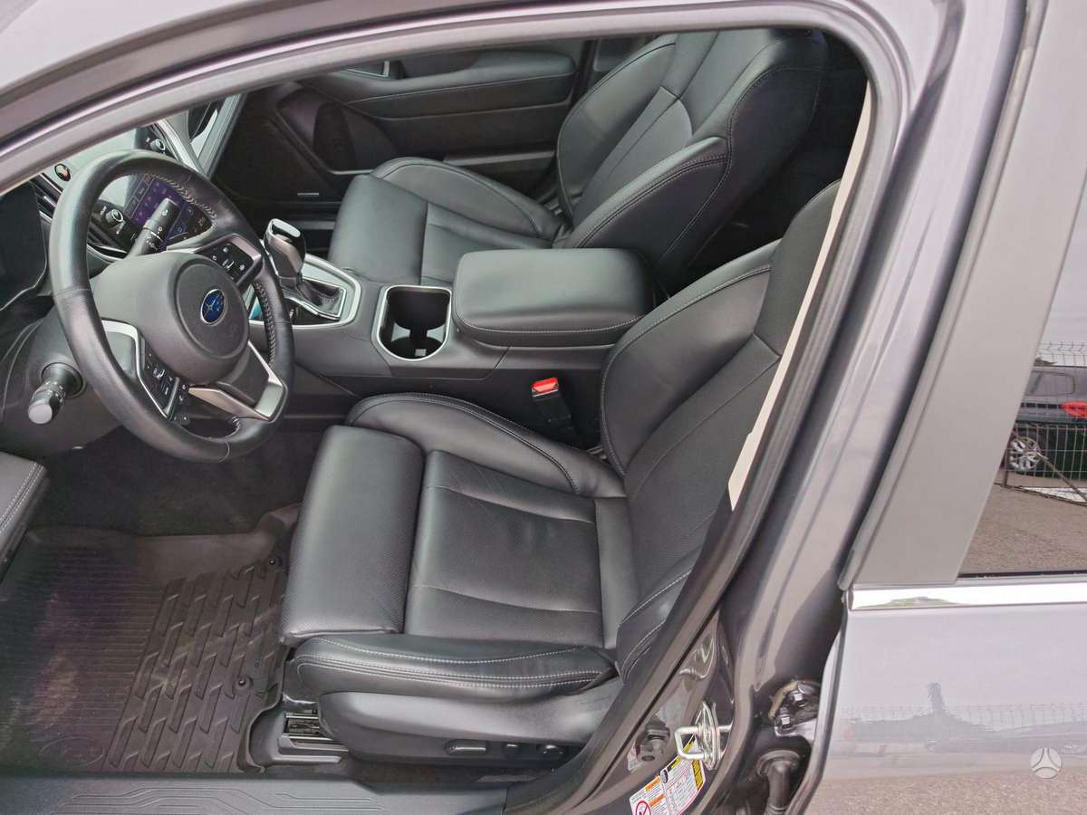 Subaru Legacy - 8