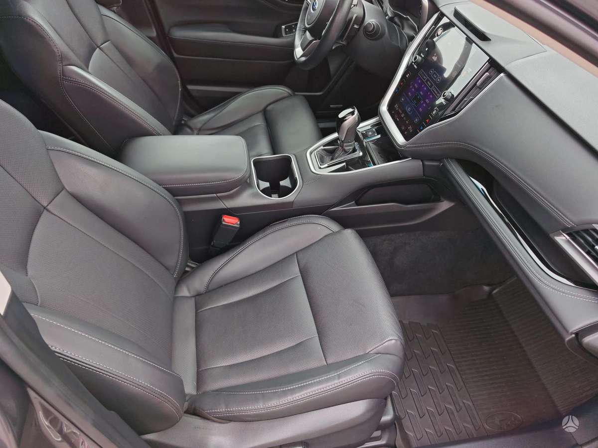 Subaru Legacy - 9