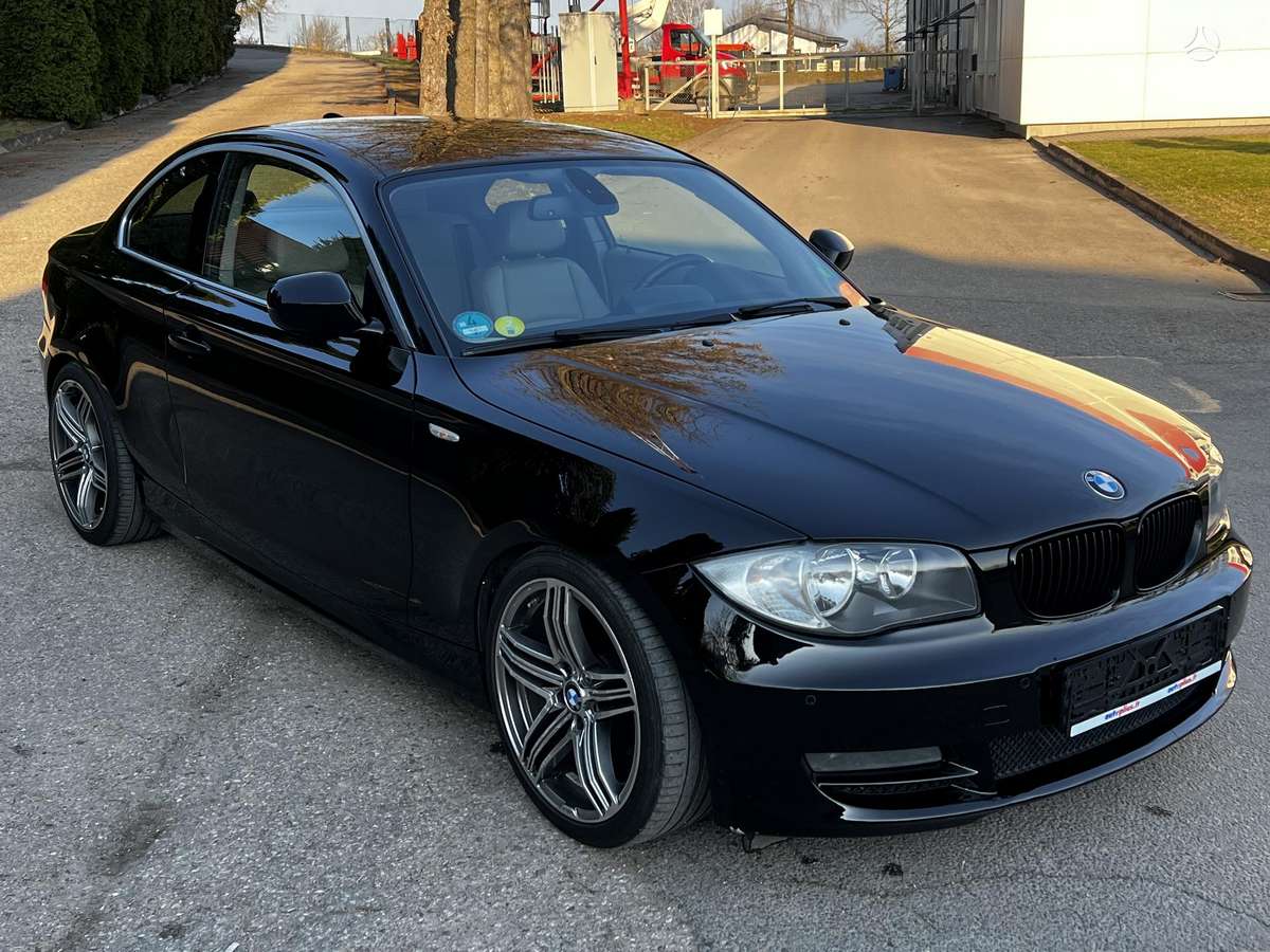 BMW 120, 2.0 l., Купе (coupe)