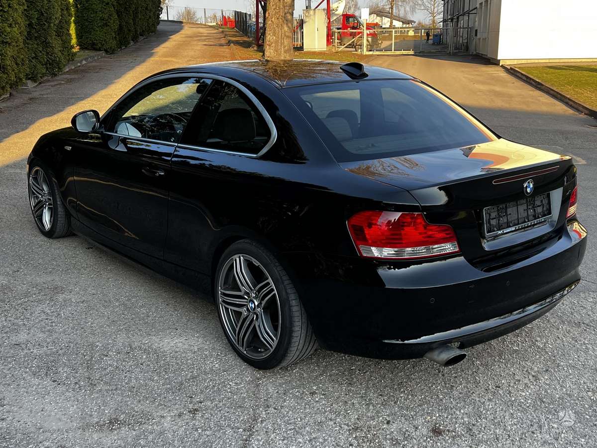 BMW 120, 2.0 l., Купе (coupe)