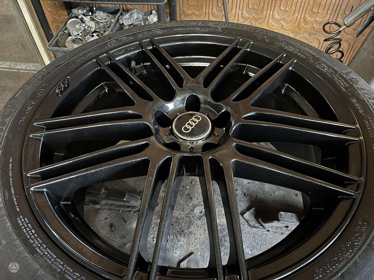 Audi, vieglmetāla, R20