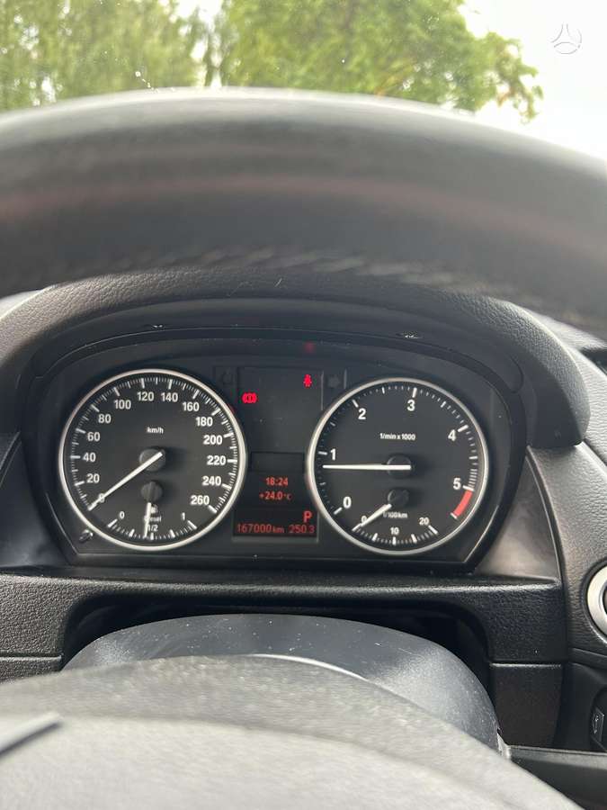 BMW X1, 2.0 l., hatchback
