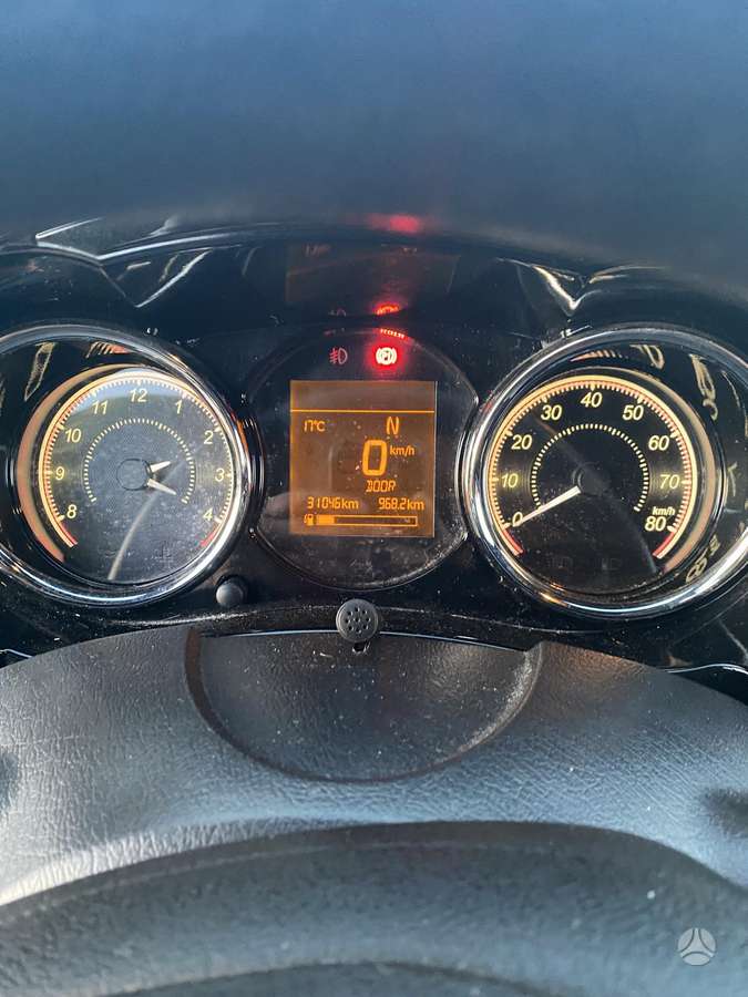 Ligier JS50, hatchback