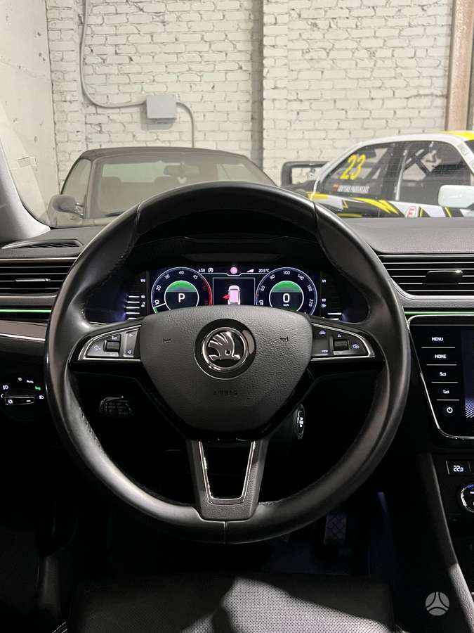 Skoda Superb, 2.0 l., Универсал