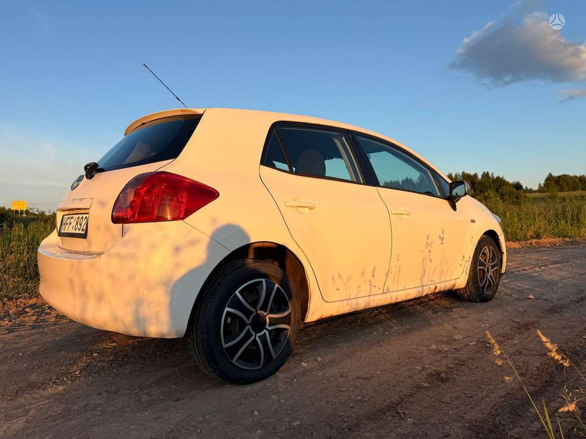Toyota Auris, 2.0 l., Хэтчбек