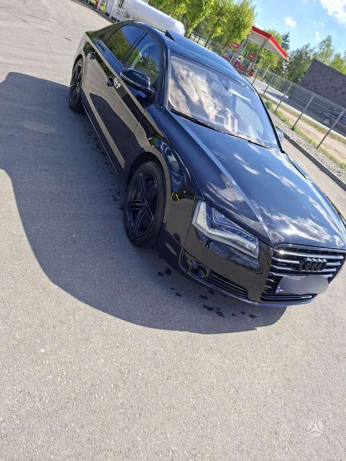 Audi A8, 4.2 l., Лимузин