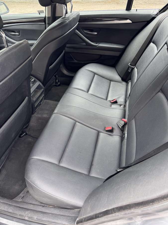 BMW 528, 2.0 l., Седан