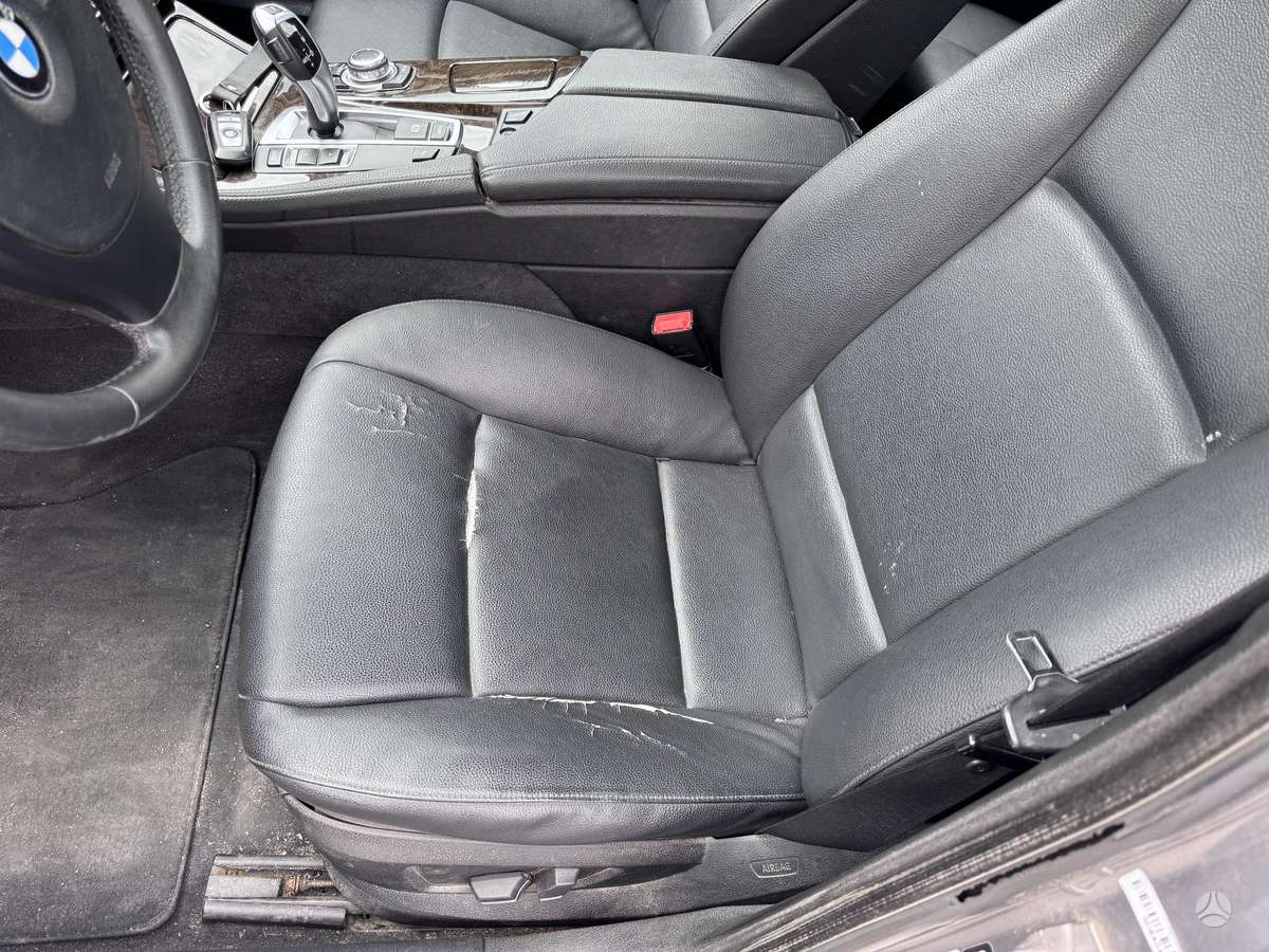BMW 528, 2.0 l., Седан