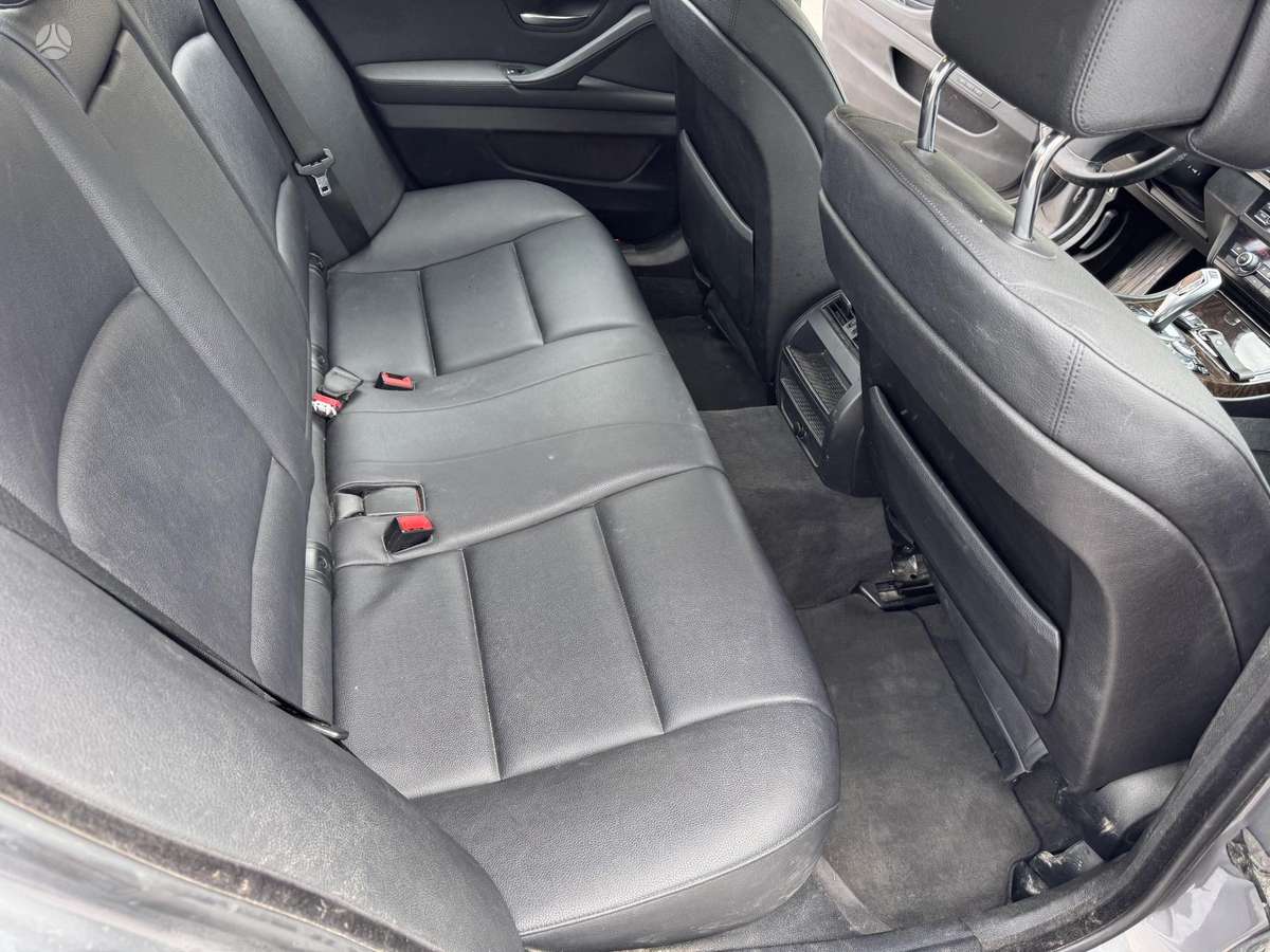 BMW 528, 2.0 l., Седан