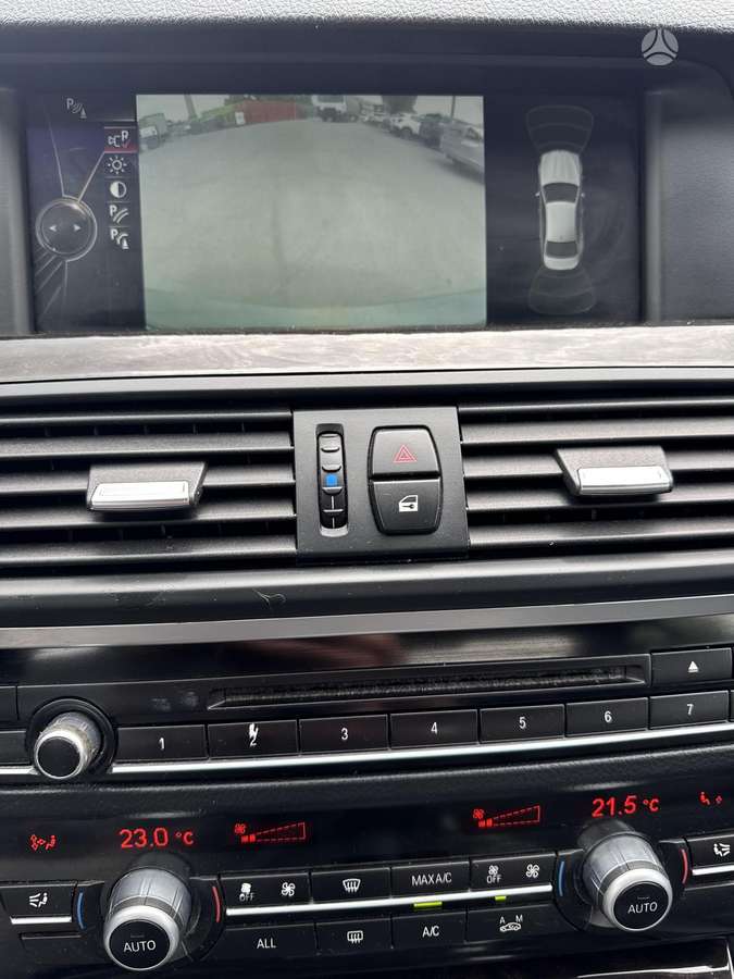 BMW 528, 2.0 l., Седан