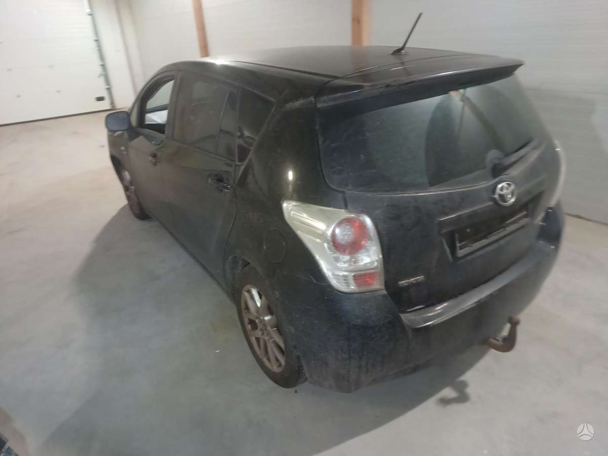 Toyota Verso body parts