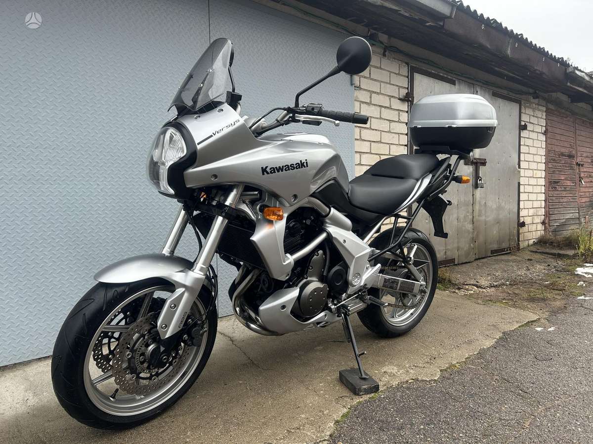 Kawasaki Versys 650cc, street / classic