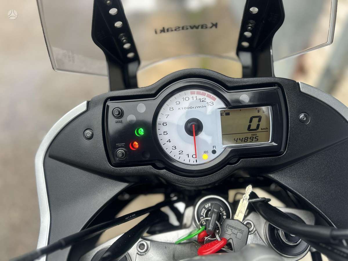 Kawasaki Versys 650cc, street / classic