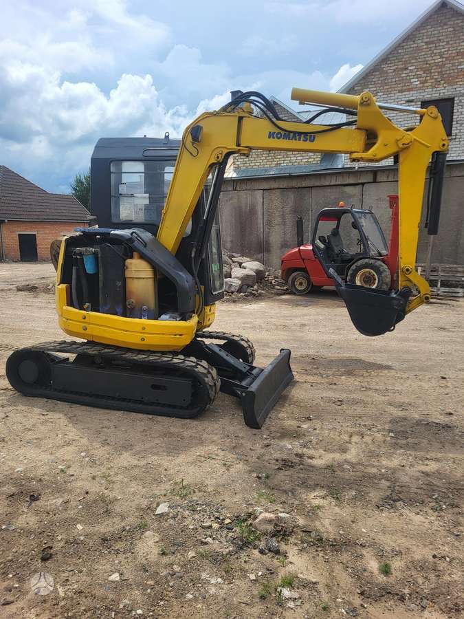 Komatsu Pc28uu-2, мини-экскаваторы