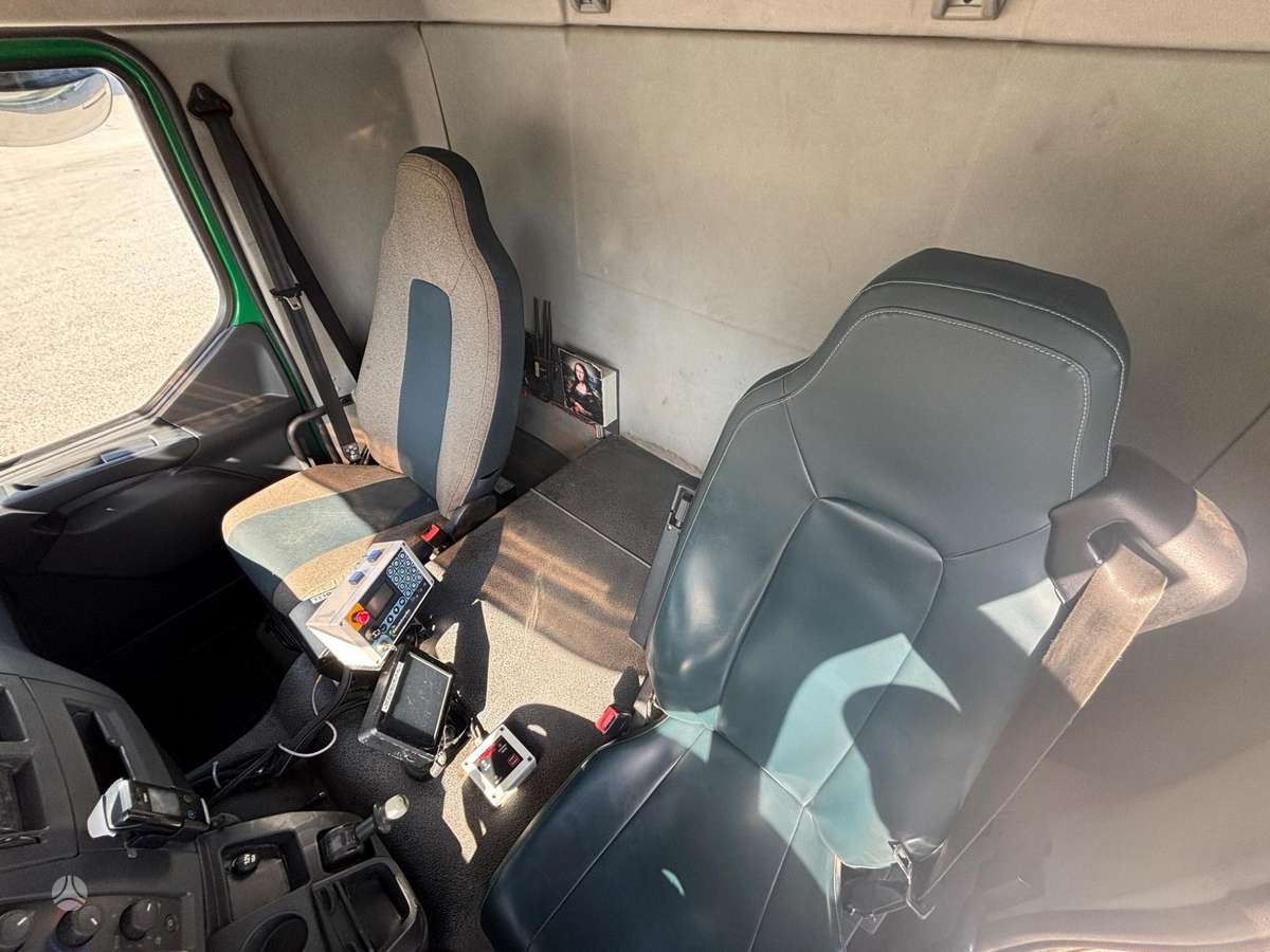 Volvo FL280, garbage trucks