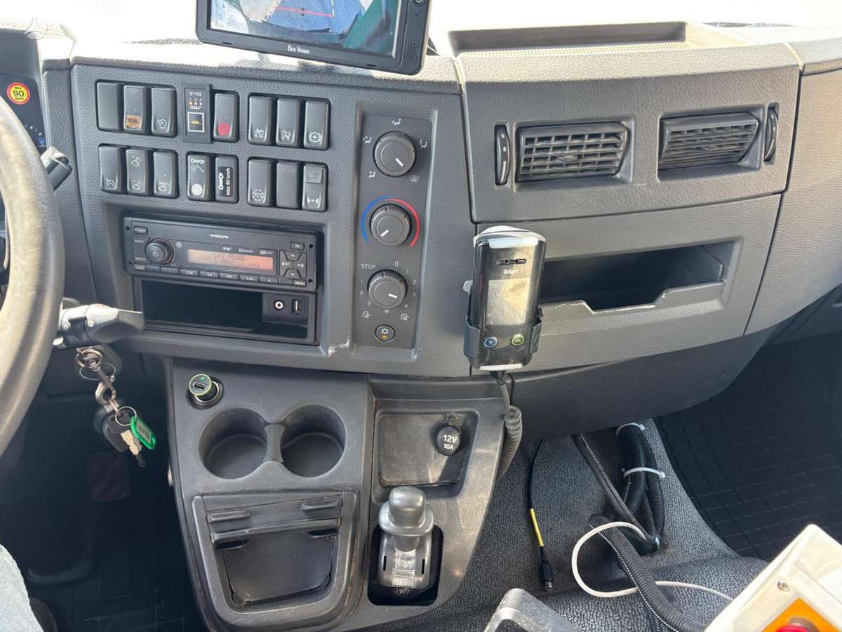 Volvo FL280, garbage trucks