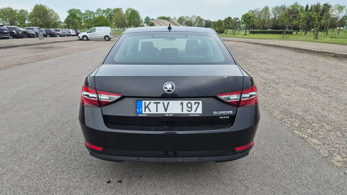 Skoda Superb, 2.0 l., hatchback