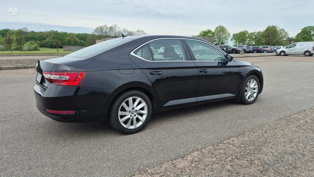 Skoda Superb, 2.0 l., hatchback