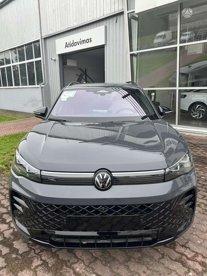 Volkswagen Tiguan - 2