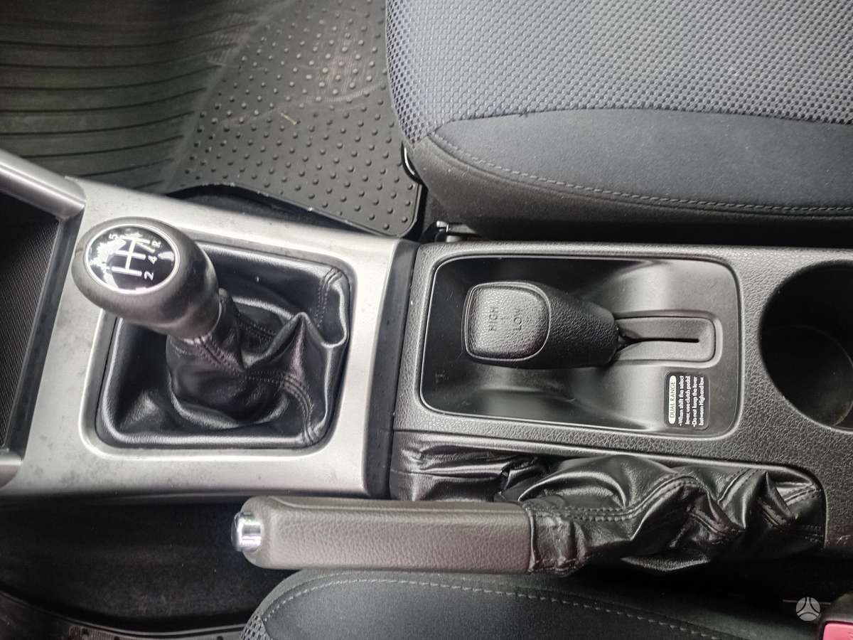 Subaru Forester, 2.0 l., off-road / crossover