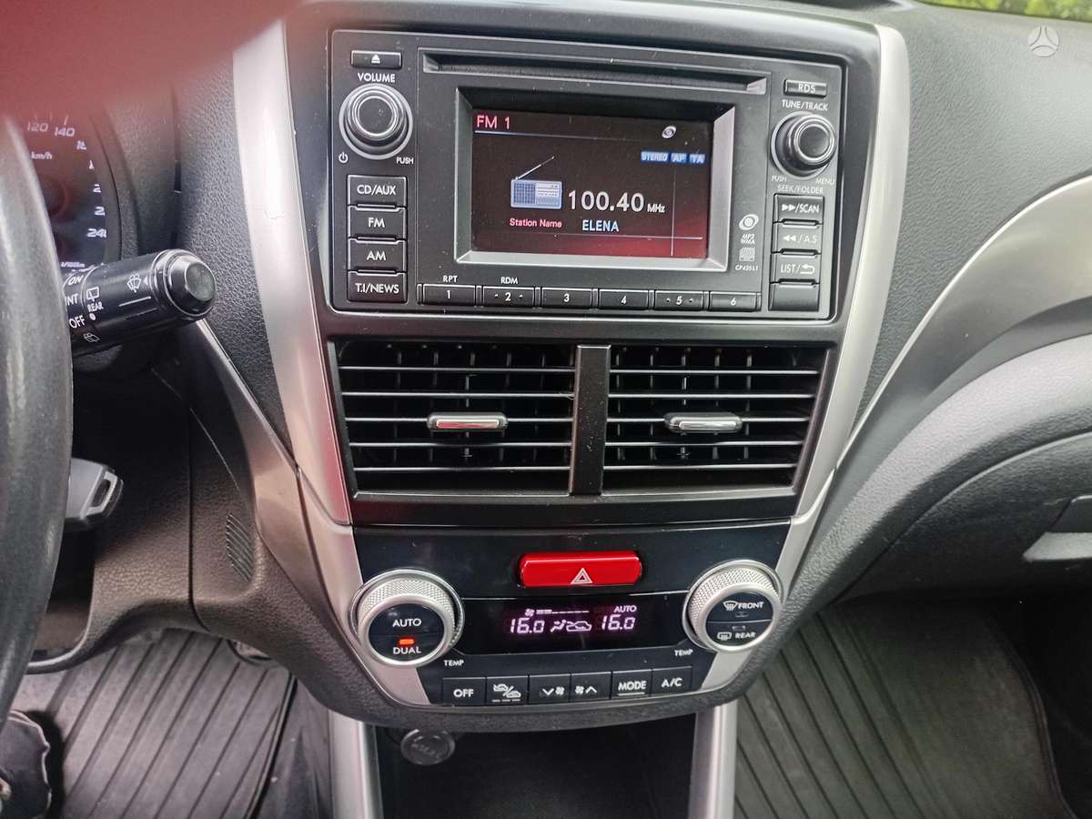 Subaru Forester, 2.0 l., off-road / crossover