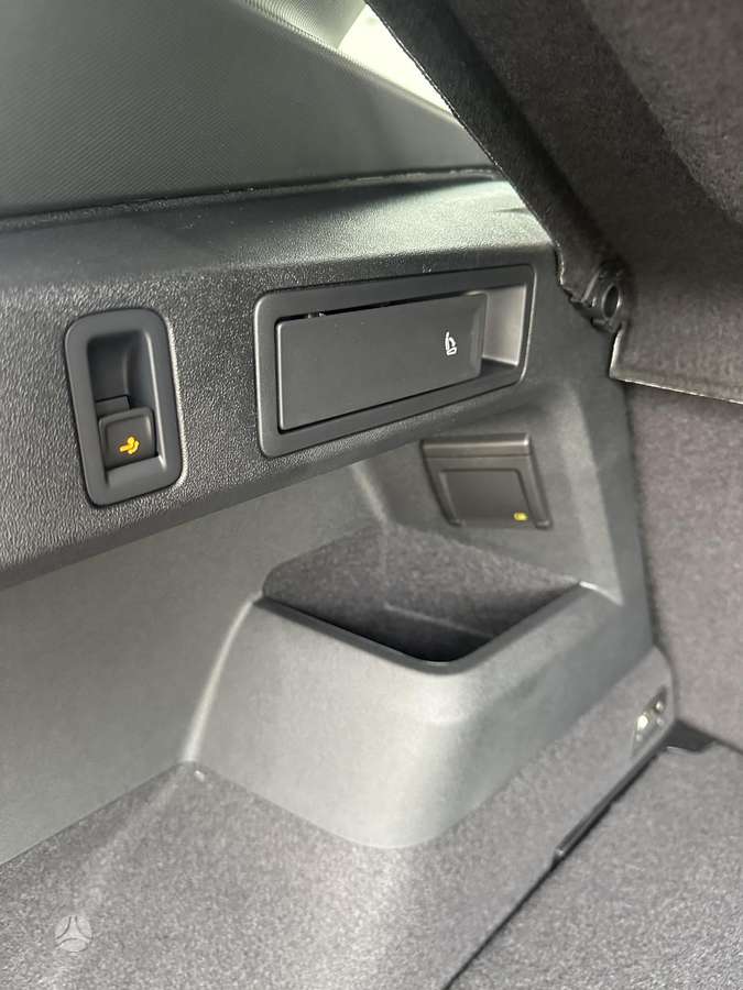 Volkswagen Tiguan - 9