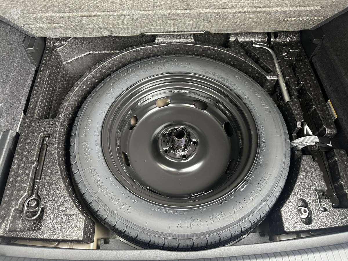 Volkswagen Tiguan - 8