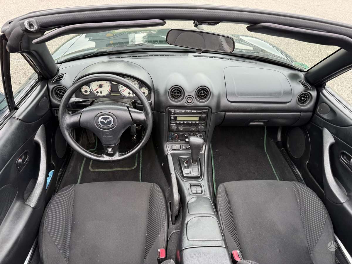Mazda MX-5, 1.8 l., convertible