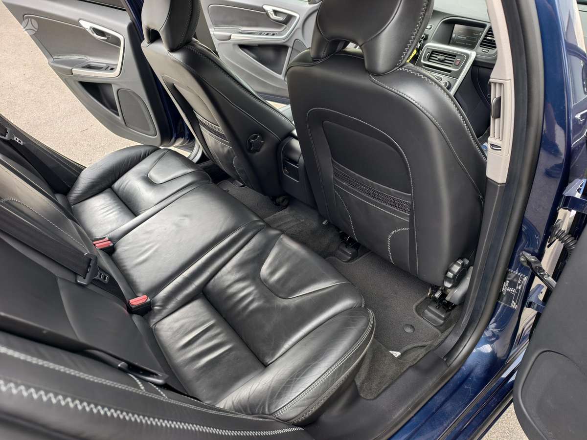 Volvo V60, 2.4 l., universalas