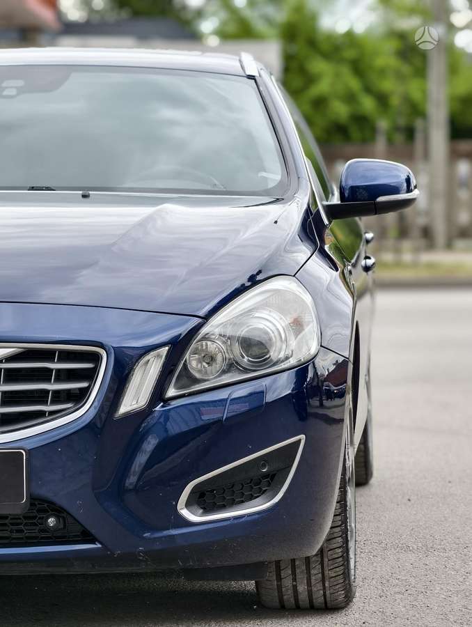 Volvo V60, 2.4 l., universalas