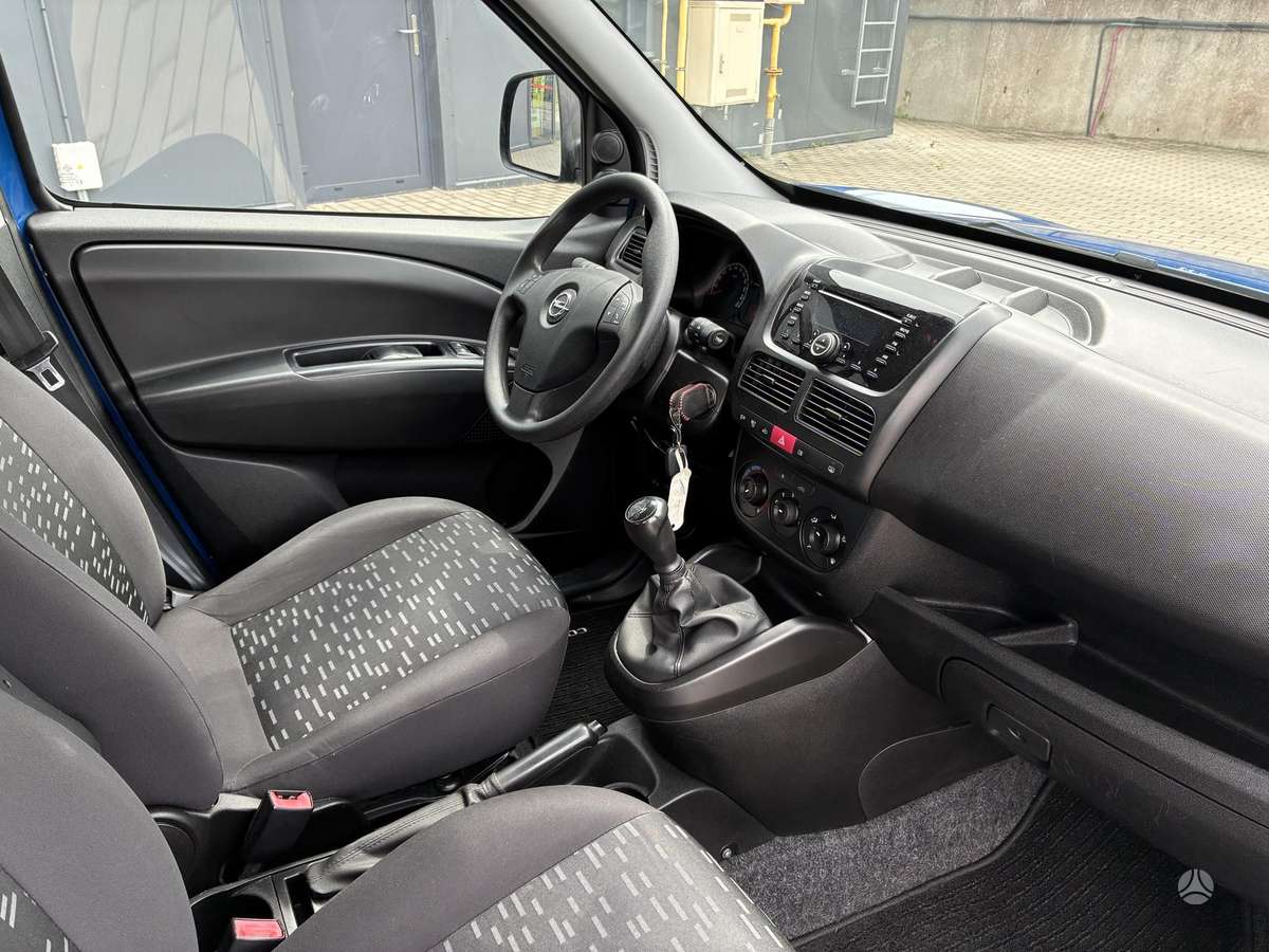 Opel Combo, 1.3 l., Минивэн