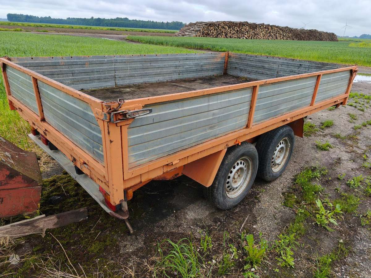 Bazaltas 3-2,6, passenger car trailers