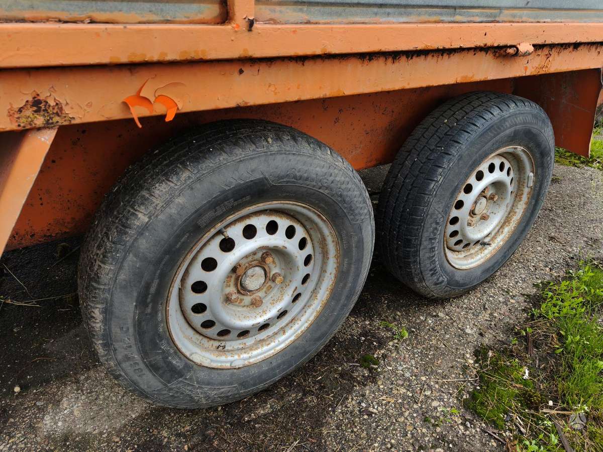 Bazaltas 3-2,6, passenger car trailers