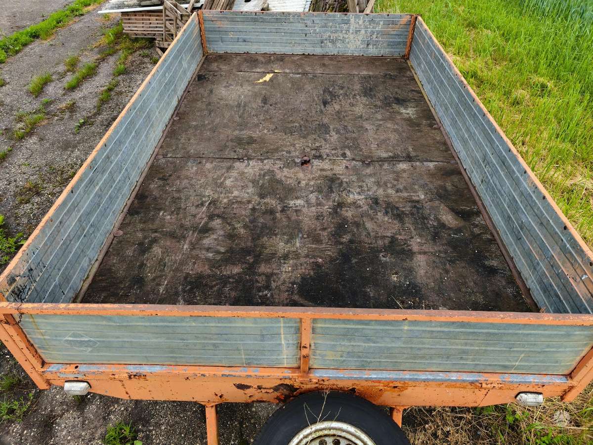 Bazaltas 3-2,6, passenger car trailers