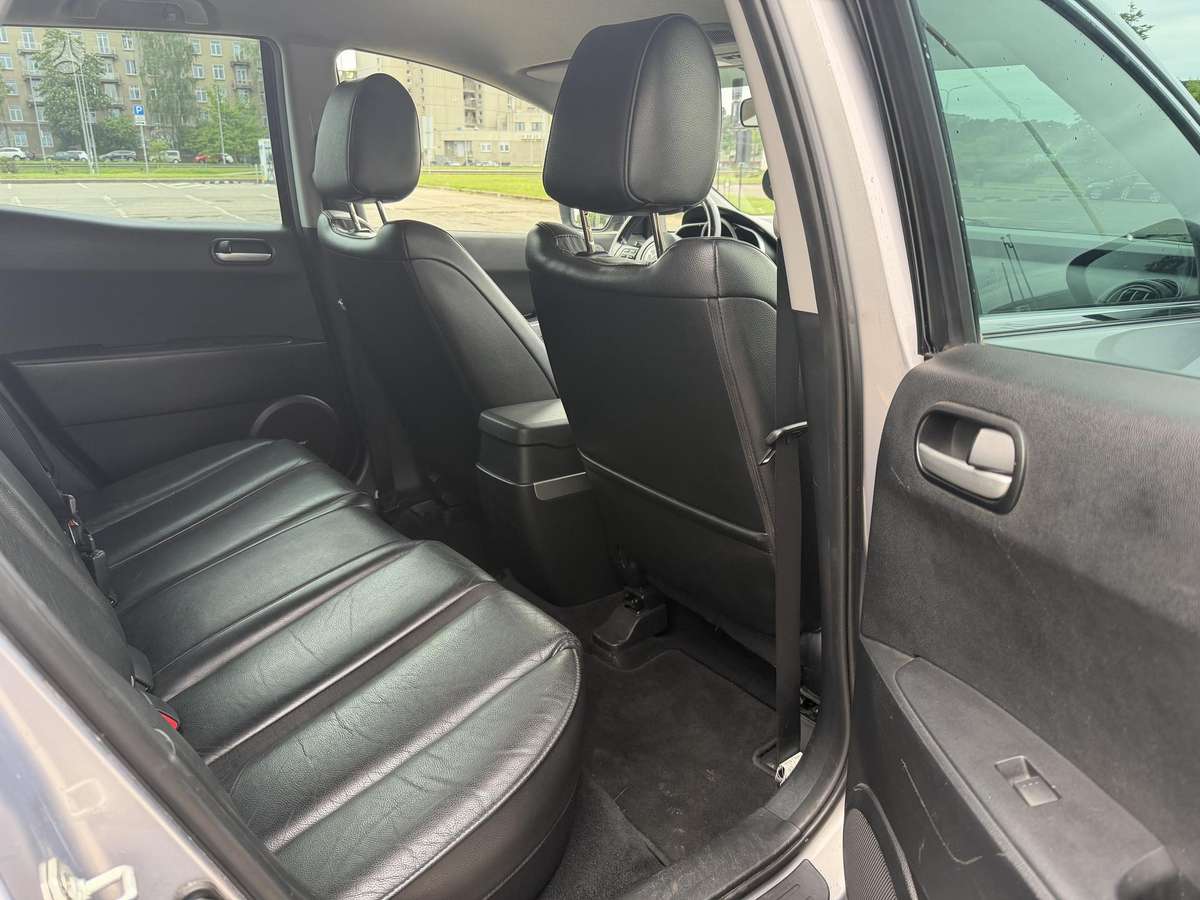 Mazda CX-7, 2.3 l., off-road / crossover