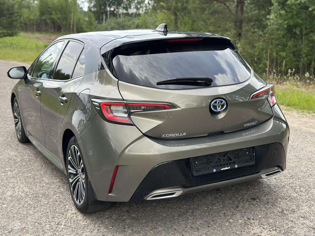 Toyota Corolla - 4