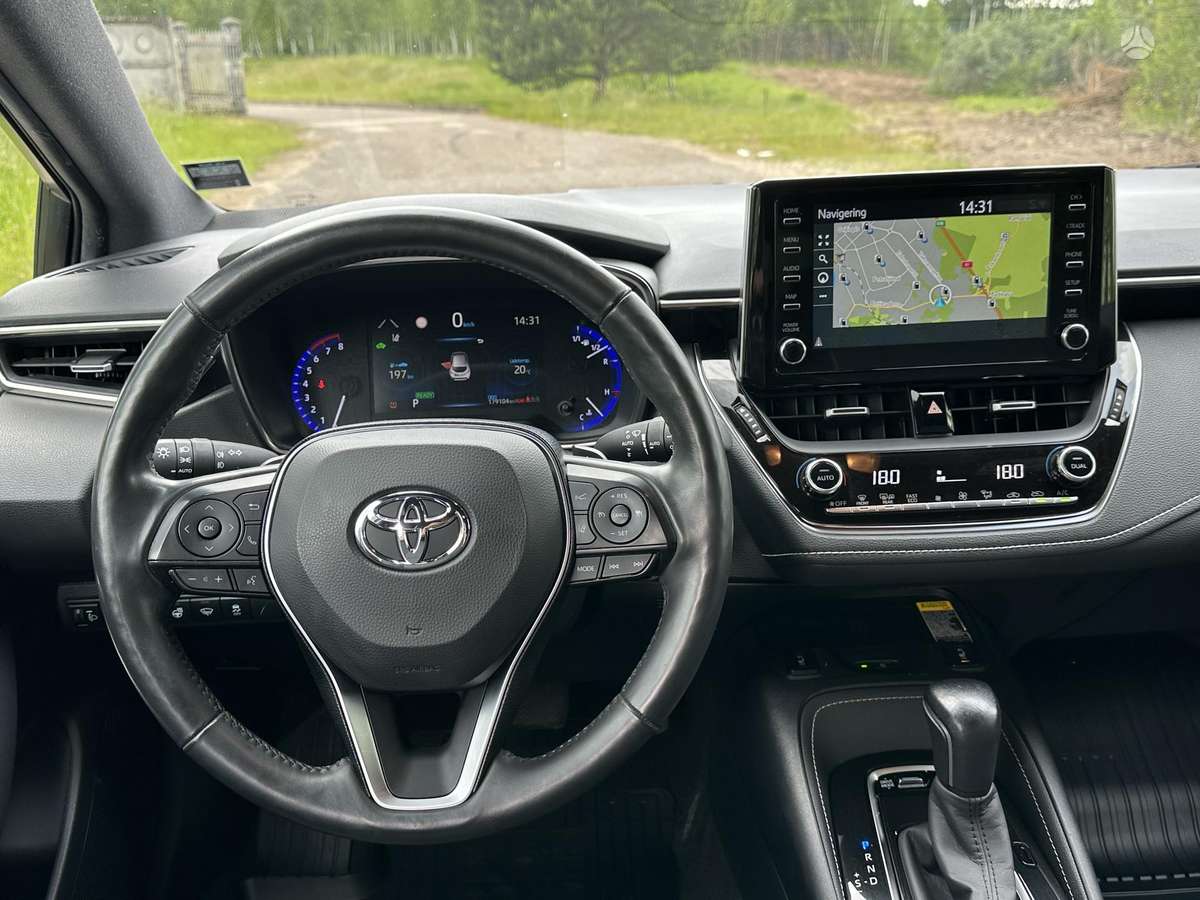 Toyota Corolla - 6