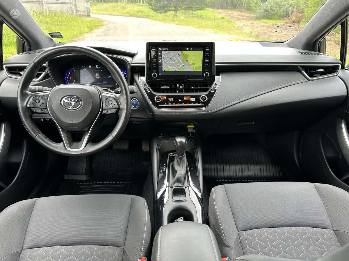 Toyota Corolla - 8