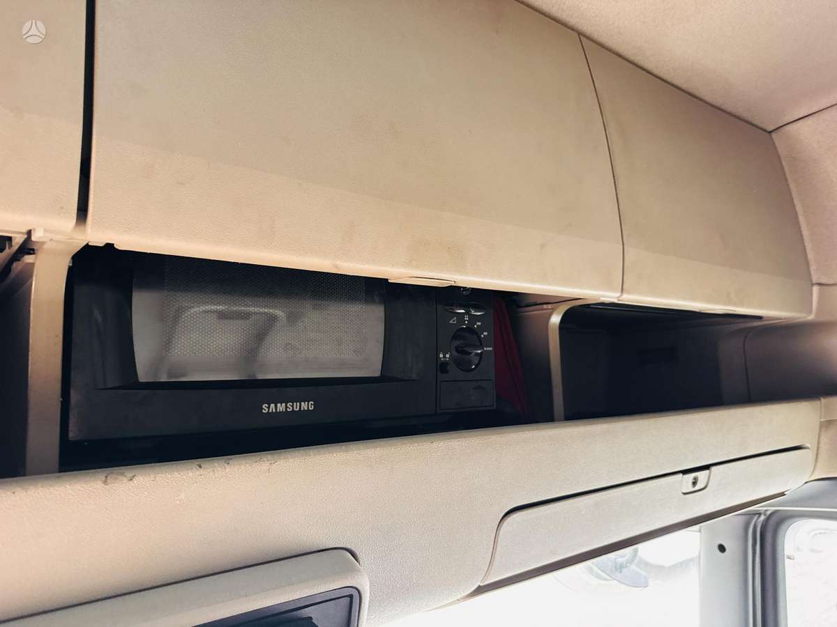 Scania R560, double sleeper