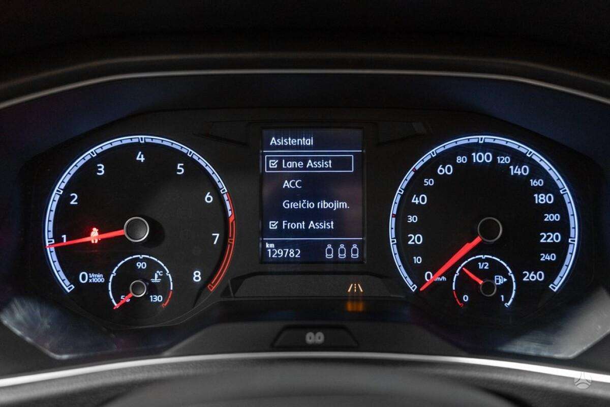 Volkswagen T-Roc - 12