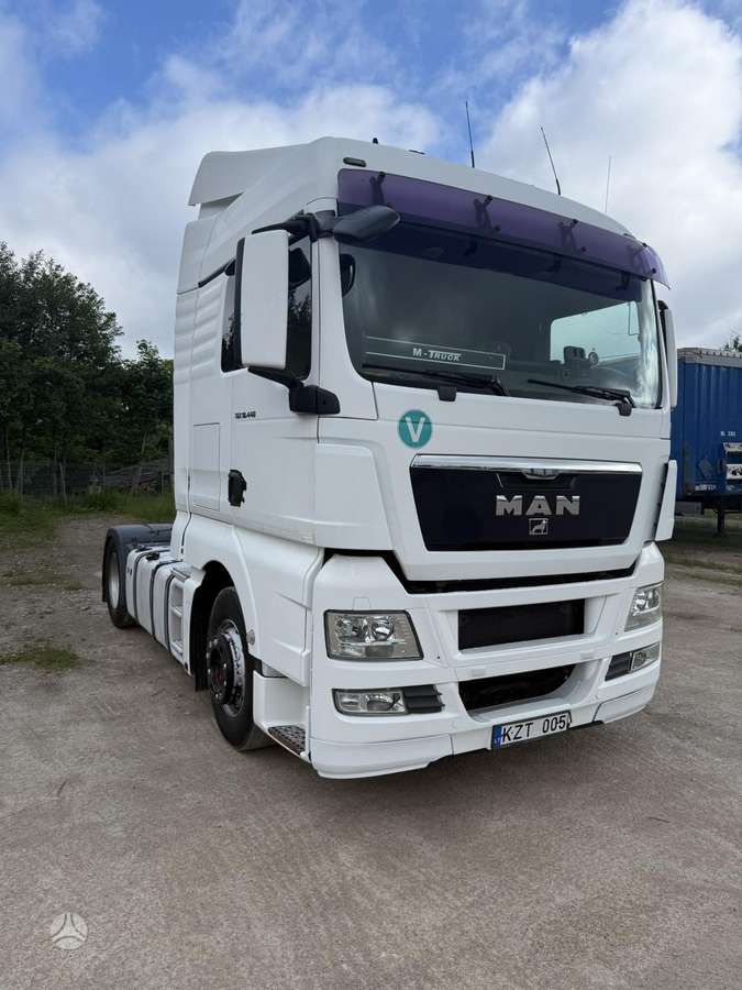 MAN TGX 18.440, double sleeper